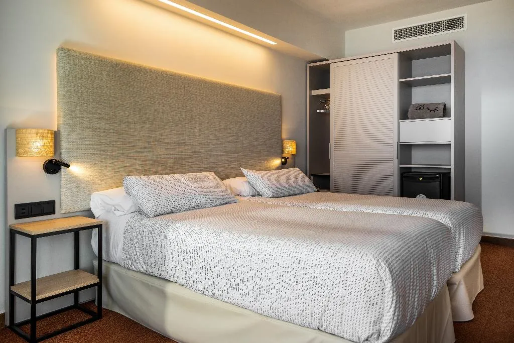 DOUBLE SEA FRONT Room, INNSiDE Costablanca, Costa Blanca