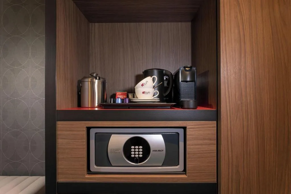 DOUBLE TWO DOUBLE BEDS NON SMOKING Room, Aloft Dublin City, Dublin