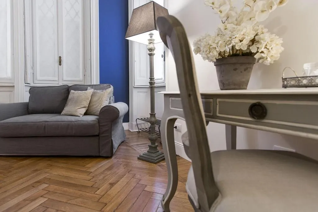Room, Household - Settembrini 17, Milan