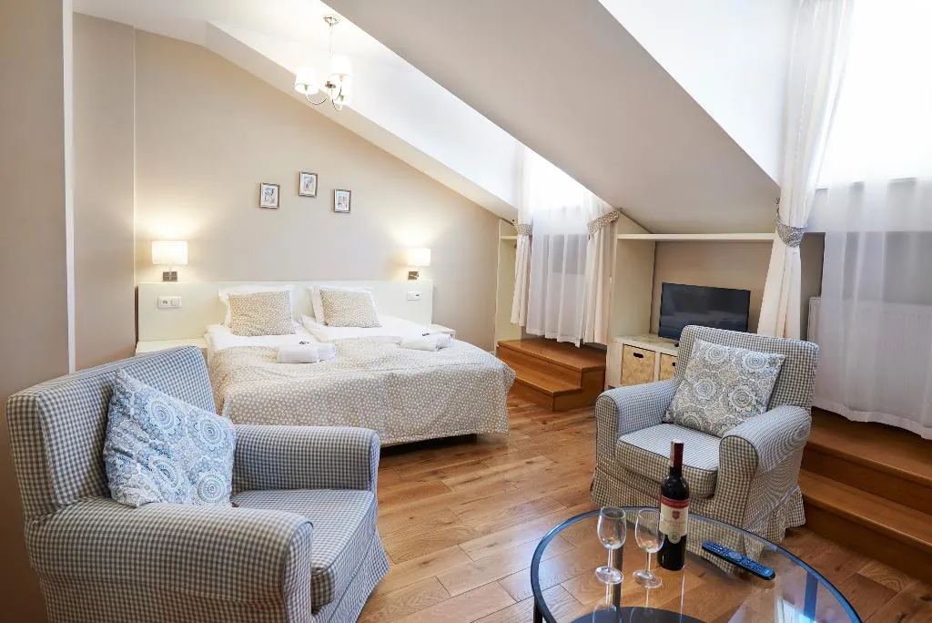 APARTMENT ONE BEDROOM Room, Gołębia 8 Residence, Krakow
