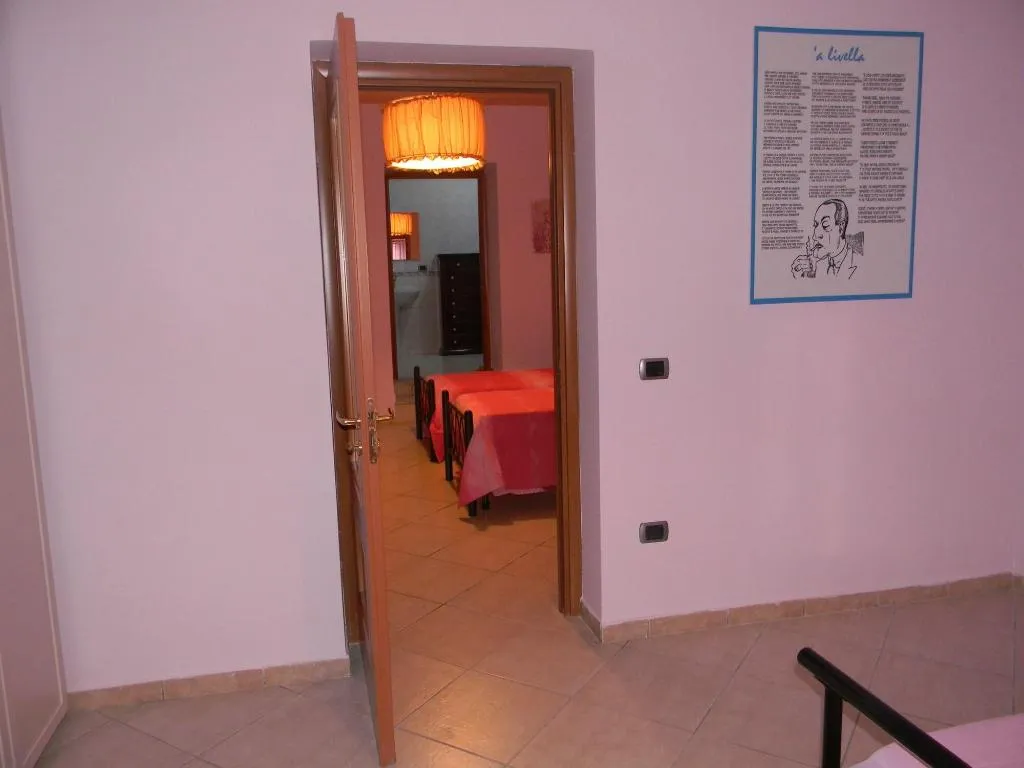 Room, Sanfralù, Naples