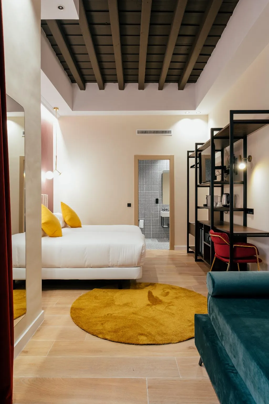 TRIPLE SUPERIOR Room, Cetina Sevilla, Seville