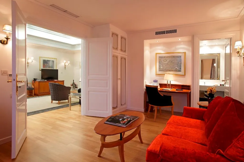 SUITE EXECUTIVE Room, Theoxenia Palace, Athens