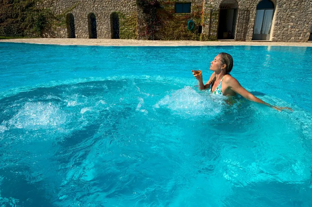 Pool, Villa Cimbrone, Naples