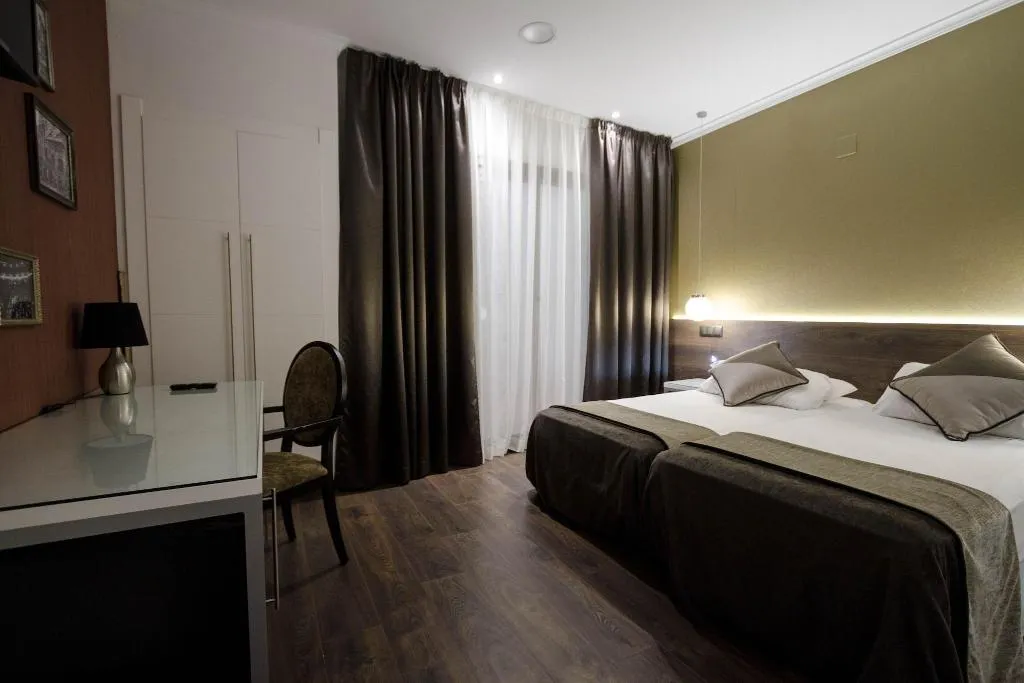 Room, Moderno, Barcelona