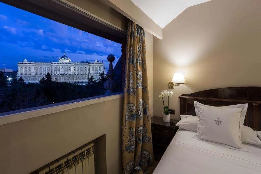 Room, Principe Pio, Madrid