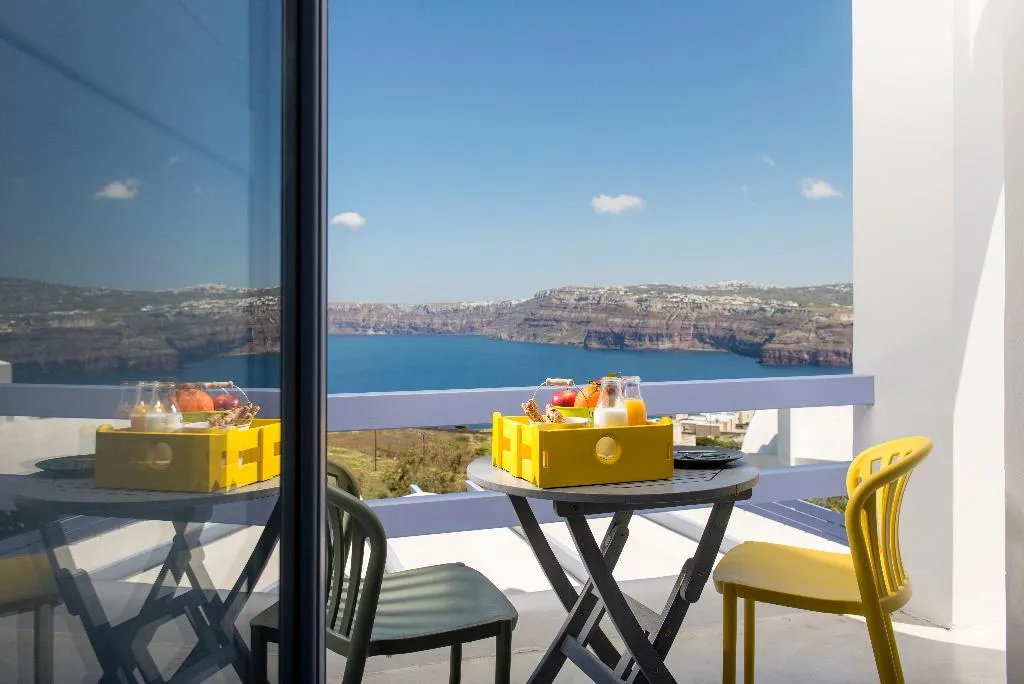 JUNIOR SUITE STANDARD Room, Earino Suites and Villas, Santorini