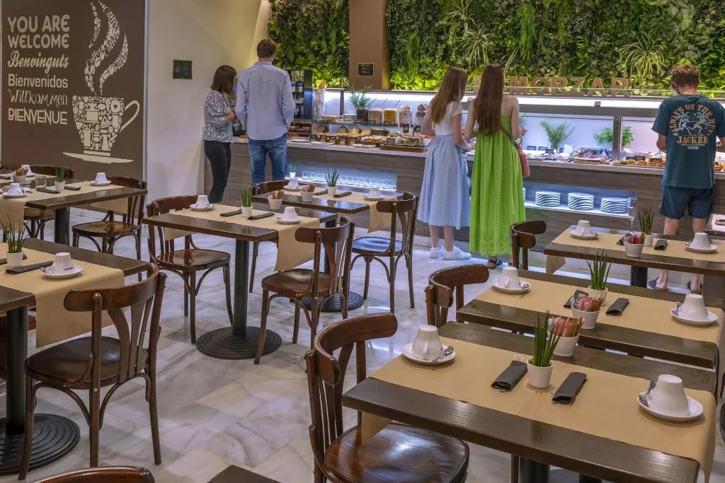 Restaurant, Serhs Carlit Hotel, Barcelona