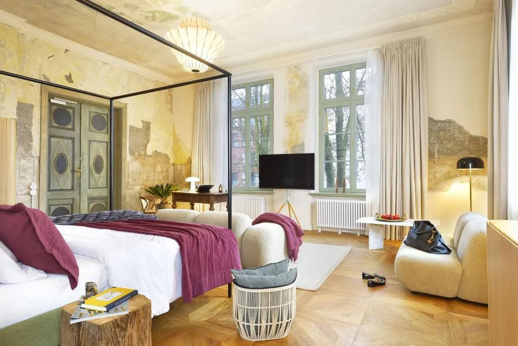 Room, Dwor Uphagena ARCHE Gdańsk, Gdansk