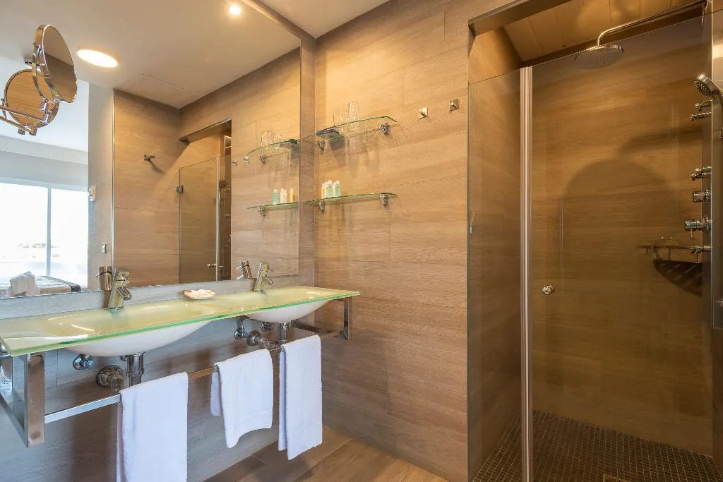SUITE CAPACITY 3 Room, Hotel Condesa, Majorca