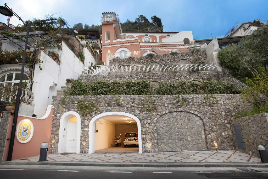 General view, Il Moro Di Positano, Naples