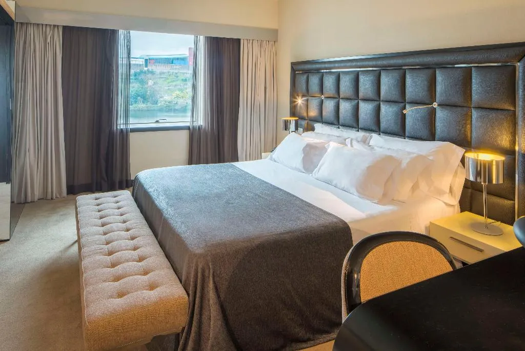 Room, NH Coimbra Dona Inês, Porto