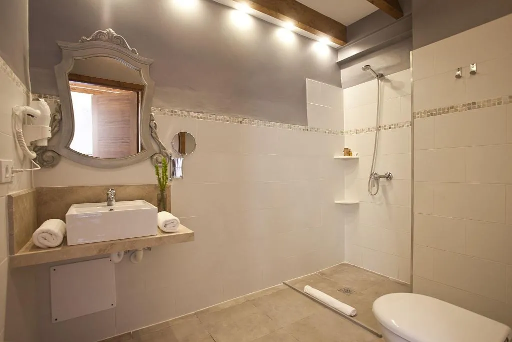Room, Casal de Petra - Rooms & Pool, Majorca