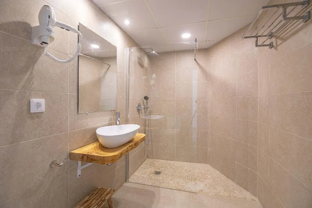 APARTMENT CAPACITY 4 THREE BEDROOM Room, MarSenses Ferrera Blanca Family Hotel, Majorca