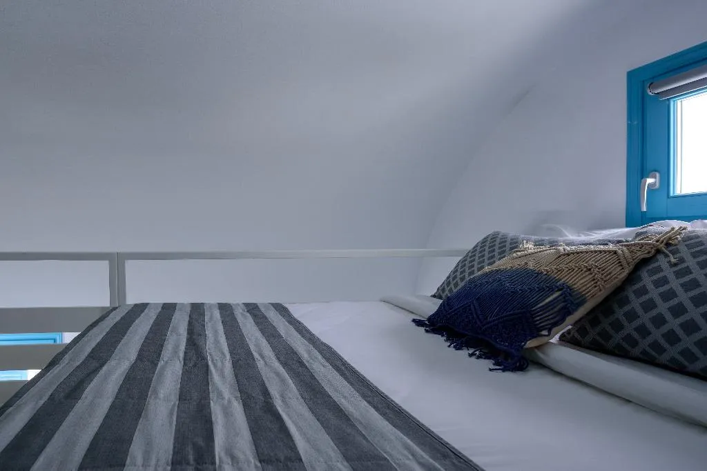 Double or Twin COMFORT Room, Kalestesia Suites, Santorini