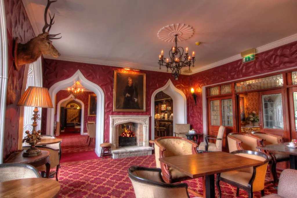 Bar, Cabra Castle Hotel, Dublin