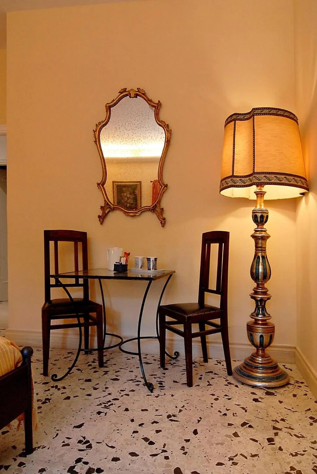 Room, Tiburtina Garden, Rome
