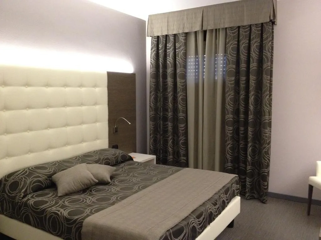General view, Motel Europa, Milan