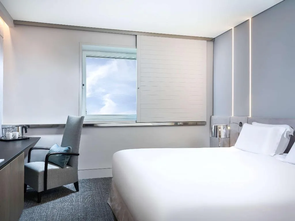 DOUBLE SUPERIOR QUEEN BED Room, Sofitel Athens Airport, Athens