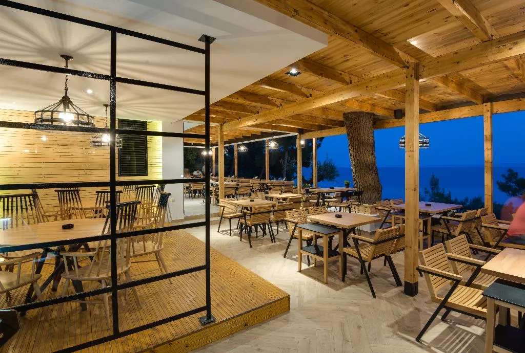 Restaurant, Trikorfo Beach, Halkidiki