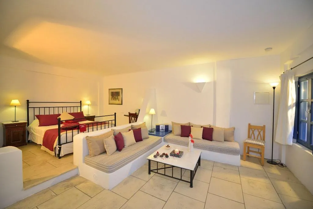JUNIOR SUITE WITH DOUBLE BED Room, Tamarix Del Mar, Santorini