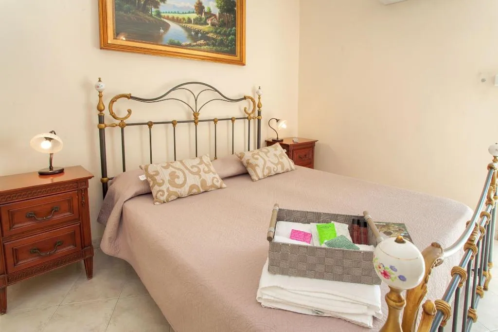 Room, Al Piazza Marina B&B, Palermo