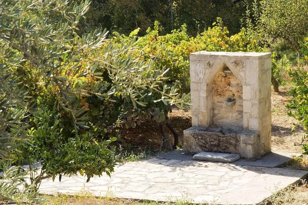 General view, Villa Daskalogianni, Crete