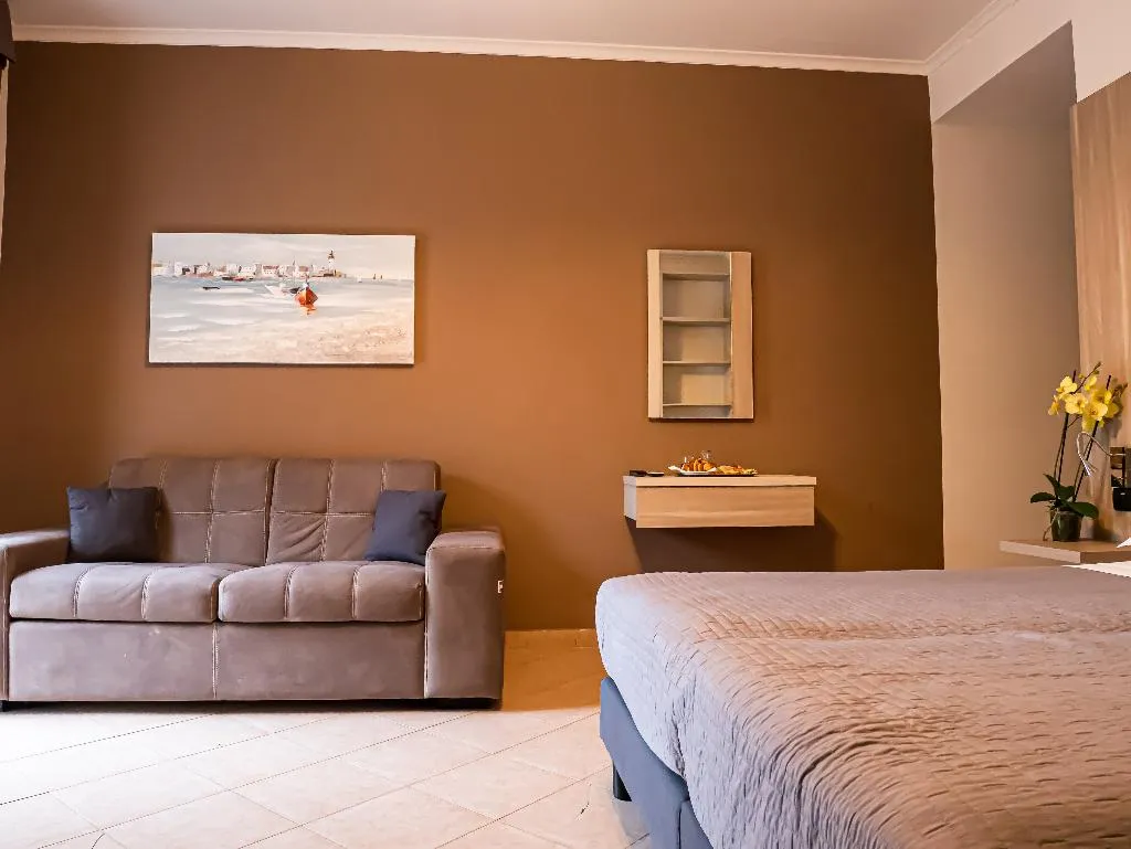 DOUBLE SUPERIOR Room, San Marco, Naples