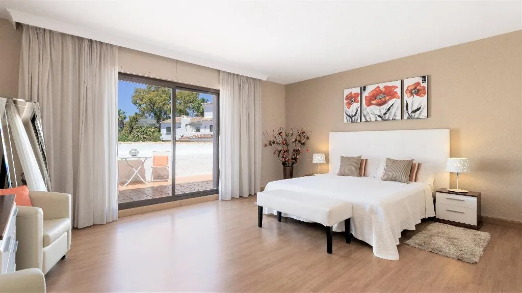 VILLA STANDARD Room, Villa Marina Puerto Banus, Costa Del Sol
