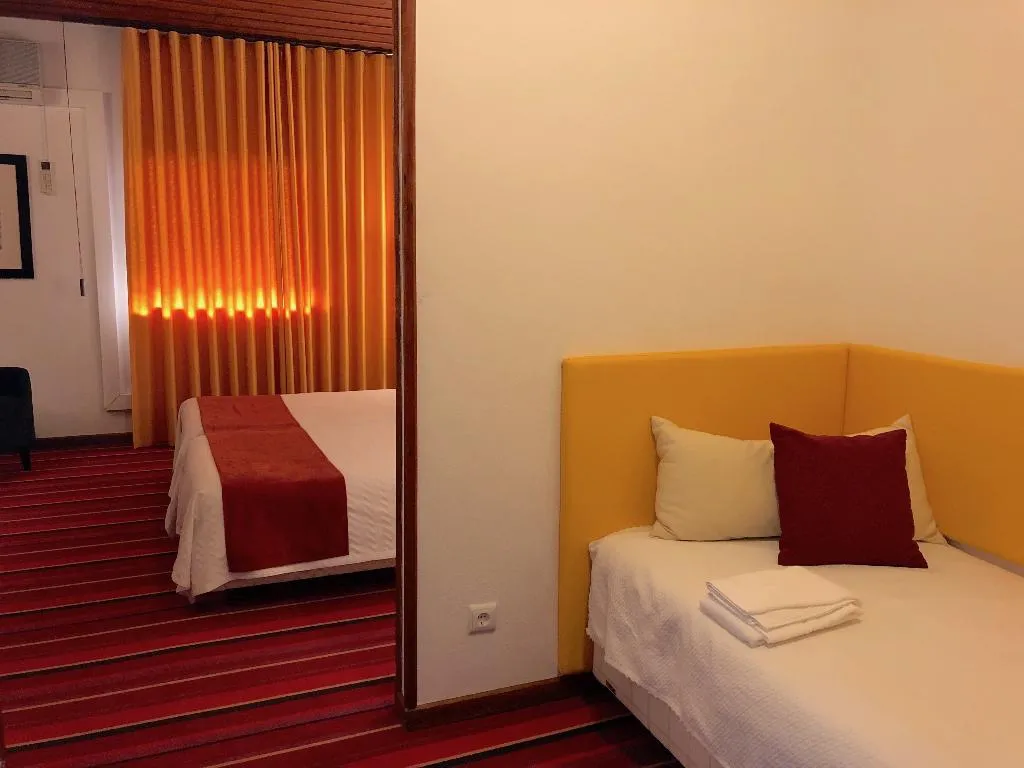TRIPLE STANDARD Room, Eurosol Seia-Camelo, Porto