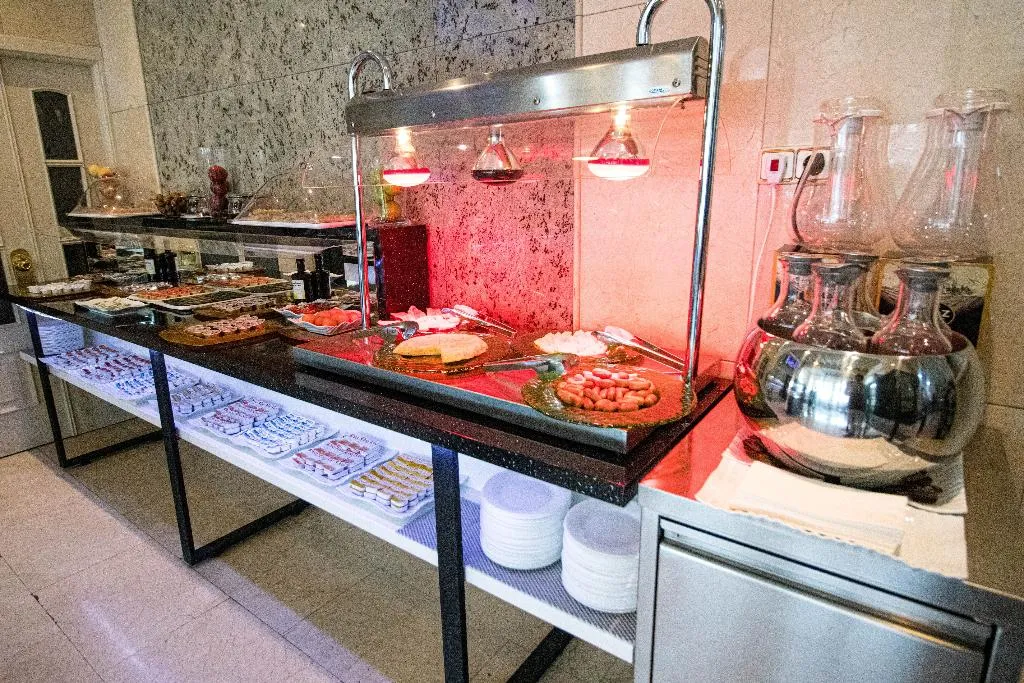 Bar, Avenida de España, Madrid