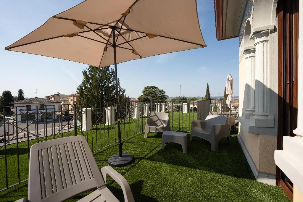 TRIPLE SUPERIOR Room, Hotel Gardenia Sirmione, Milan
