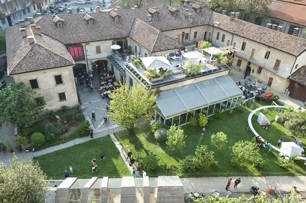 General view, Un Posto A Milano, Milan