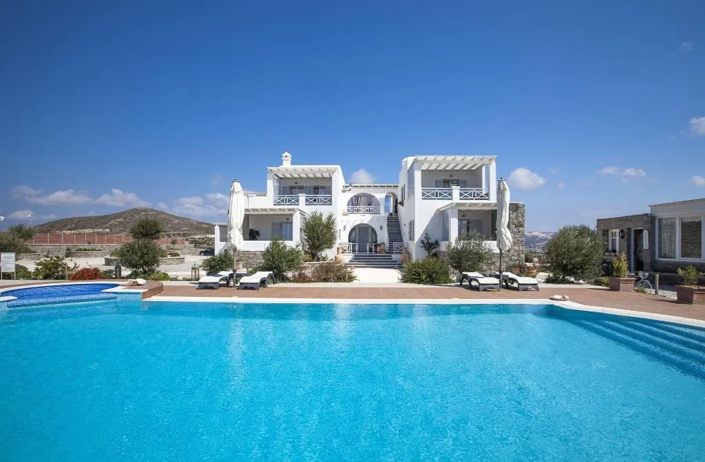 Sports and Entertainment, Miland Suites, Santorini