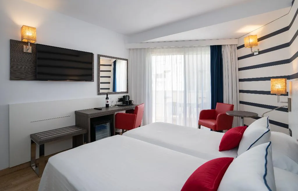 Double or Twin STANDARD Room, Medplaya Riudor, Costa Blanca