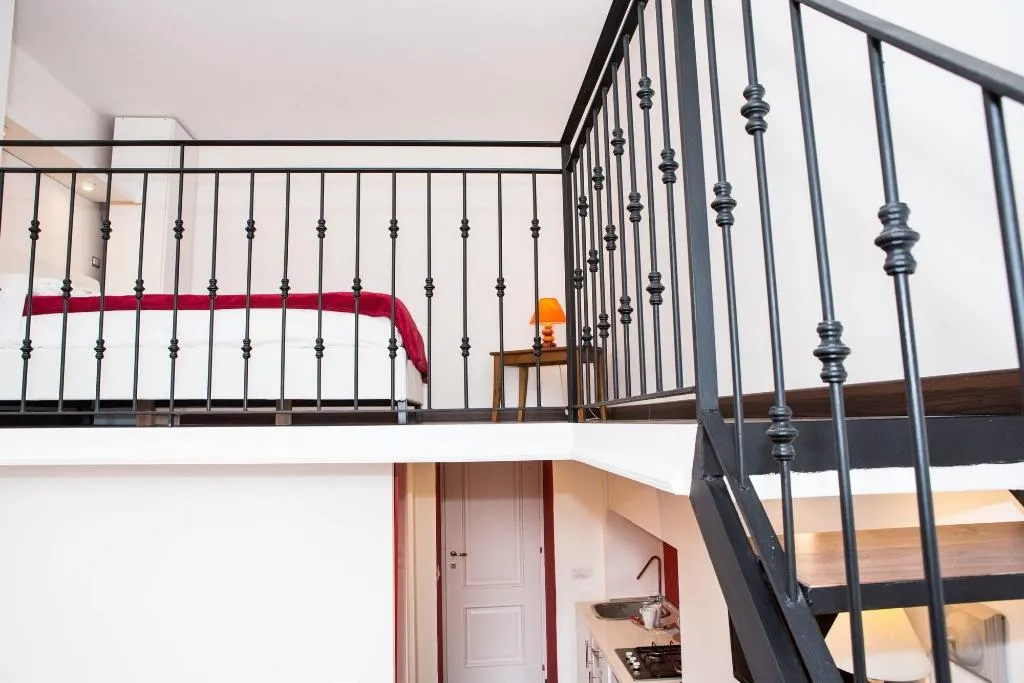 Room, Mergellina, Naples