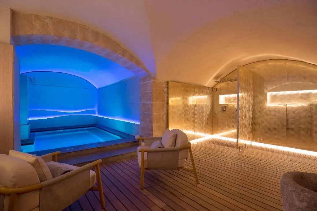 Sports and Entertainment, Convent de la Missio, Majorca