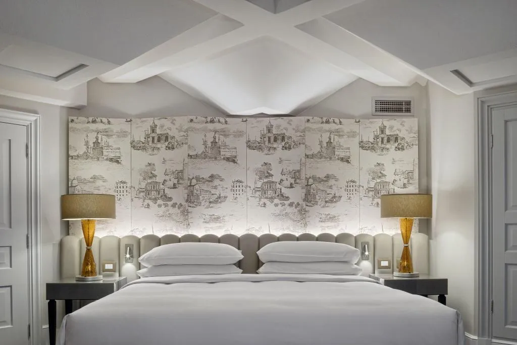 Room, Hilton Molino Stucky Venice, Venice