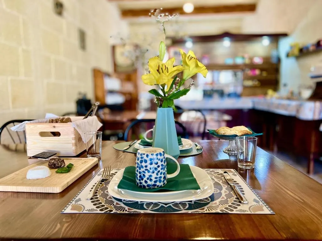 Restaurant, Grotto's Paradise B&B, Gozo