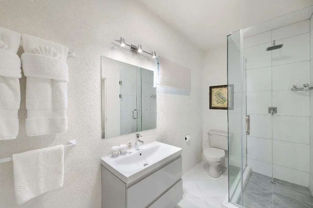 APARTMENT DELUXE Room, Coconut Court Beach, Barbados