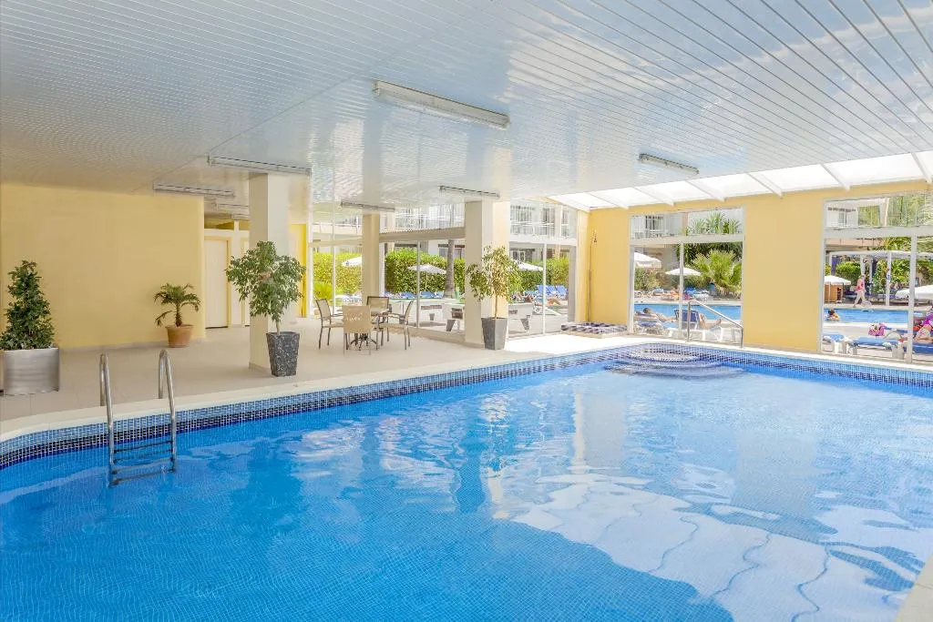 Pool, Suites Roc Portonova, Majorca