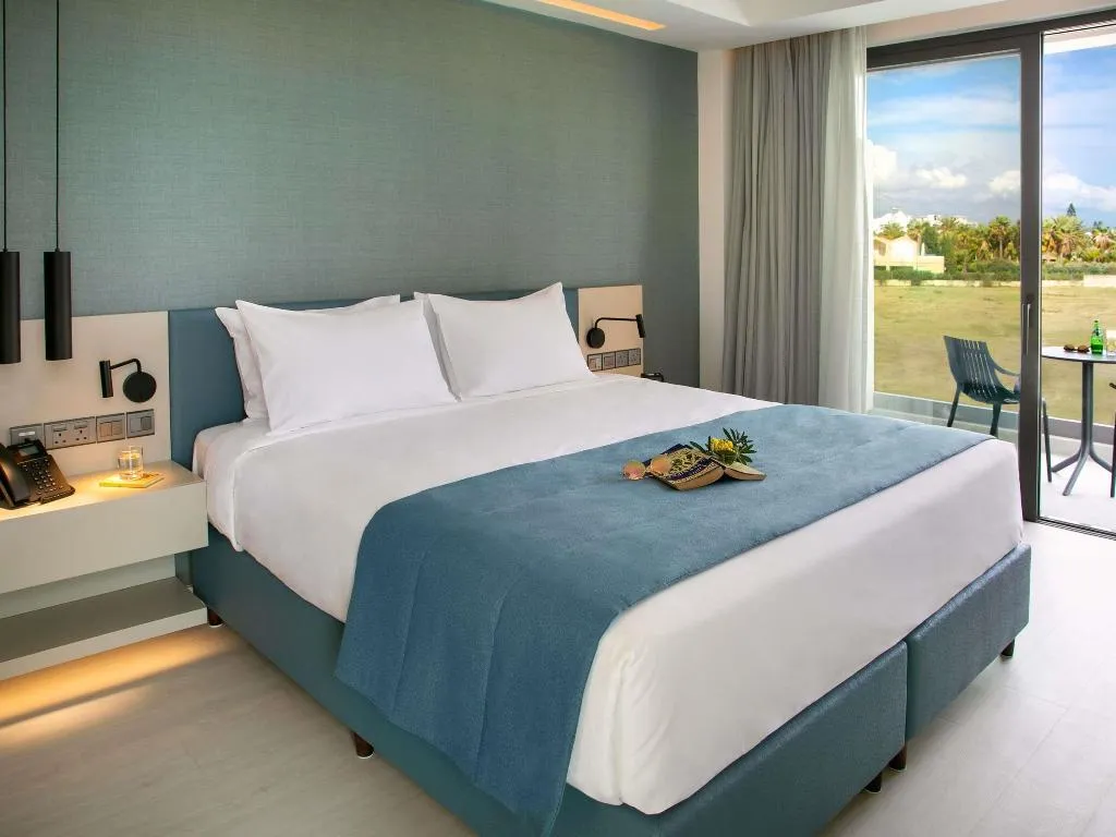 DOUBLE WITH BALCONY Room, Mercure Larnaca Beach Resort, Cyprus
