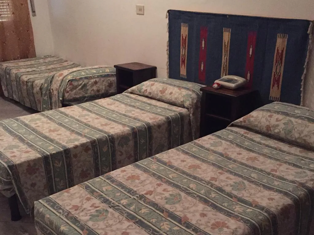TRIPLE STANDARD Room, Ascot, Florence
