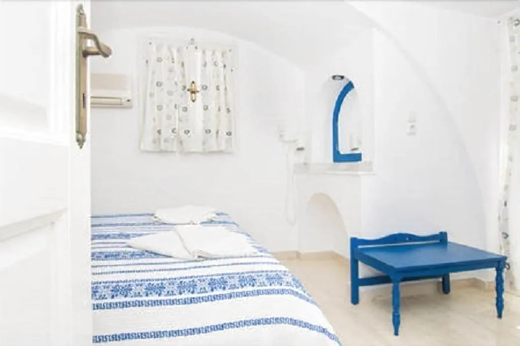 Room, Dioskouri Art Villas, Santorini