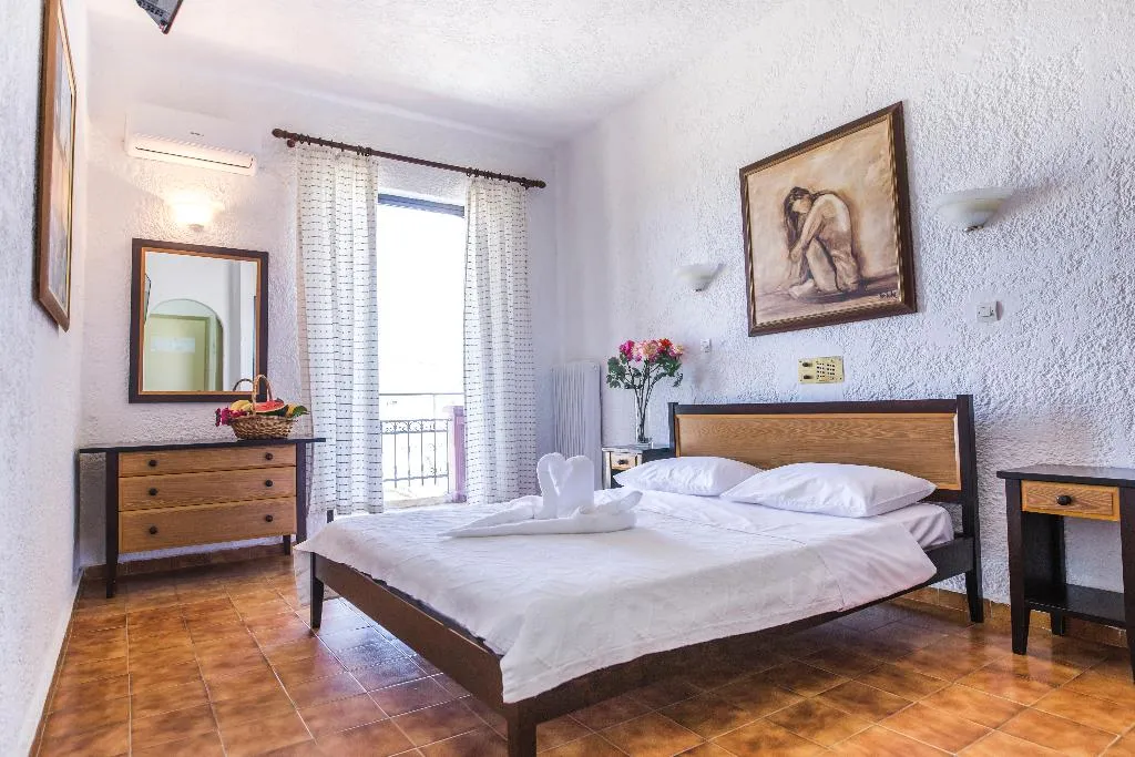 Double or Twin GARDEN VIEW Room, Creta Aquamarine Hotel, Crete