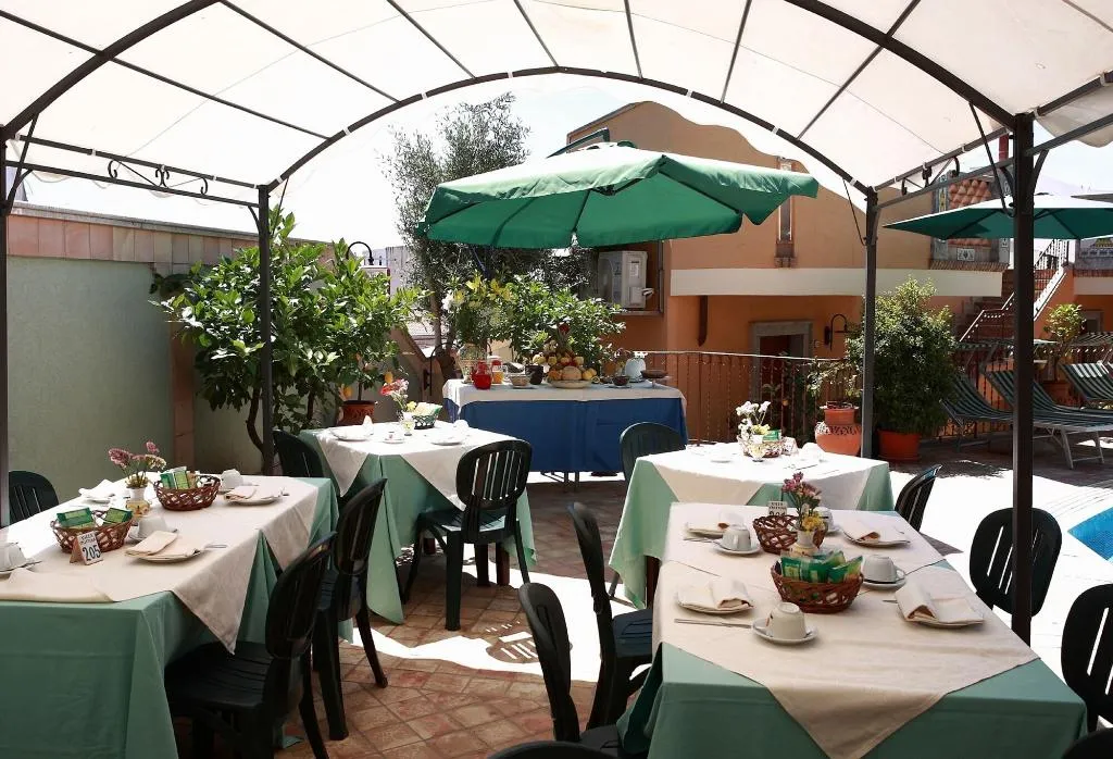 Lobby, B&B Villa Cristina, Taormina