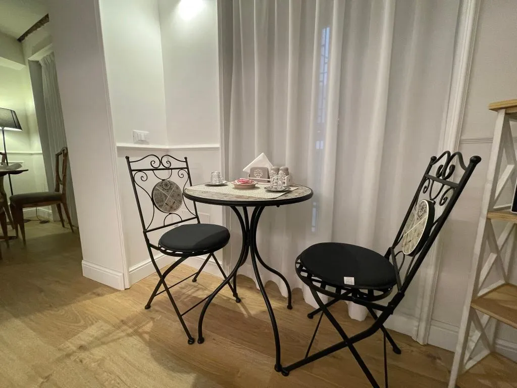 SUITE CAPACITY 3 Room, Palazzo del Poeta - Dimora Contemporanea, Palermo