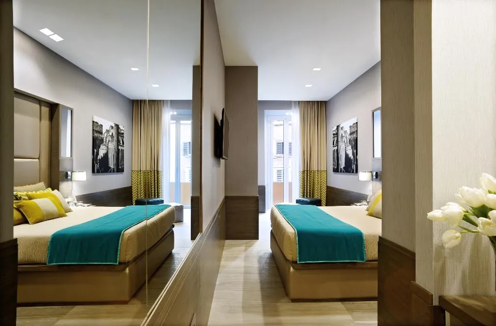 SUITE SUPERIOR CITY VIEW Room, San Carlo Suite, Rome