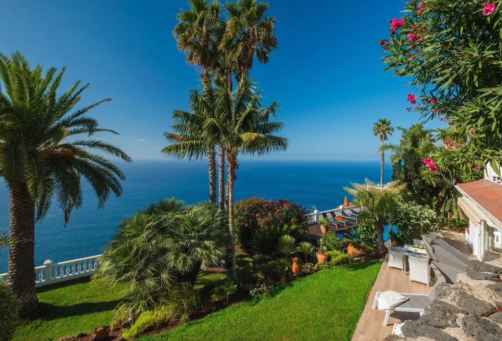 Room, Jardin de la Paz, Tenerife