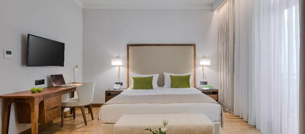 TRIPLE CLASSIC Room, Electra Palace Thessaloniki, Halkidiki